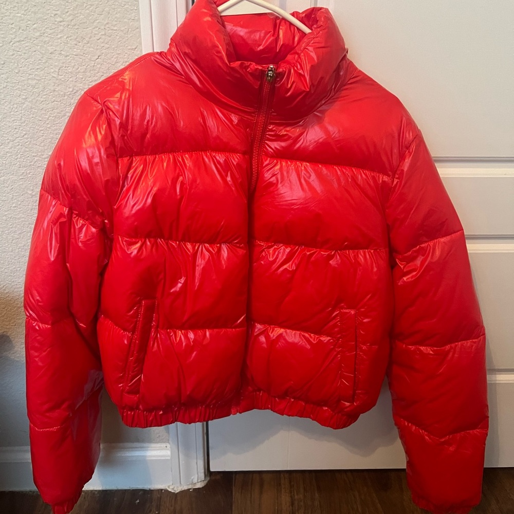 Red Puffer coat❤️